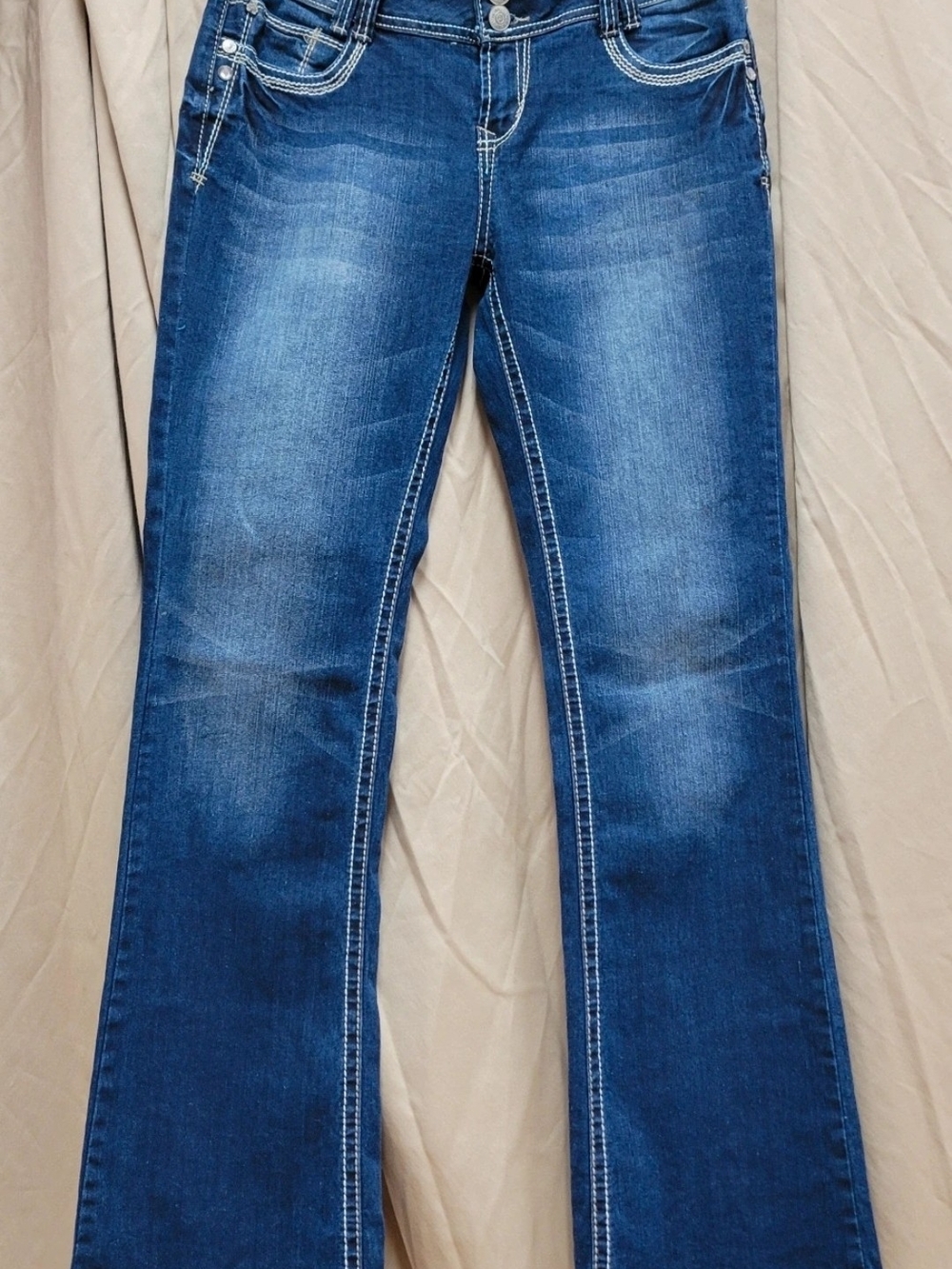 Wallflower Women's Medium Blue Flare Jeans